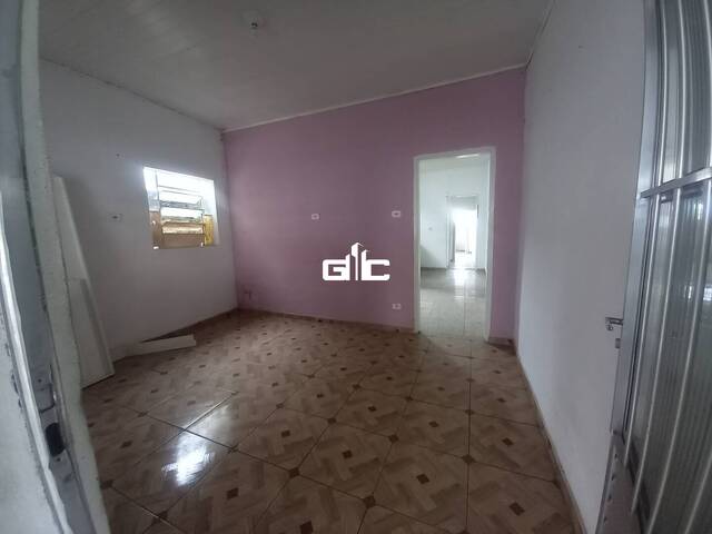 Casa para Venda em São José dos Campos - 4