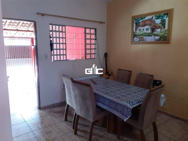 Casa para Venda em São José dos Campos - 4