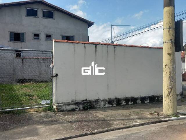Terreno para Venda em São José dos Campos - 4