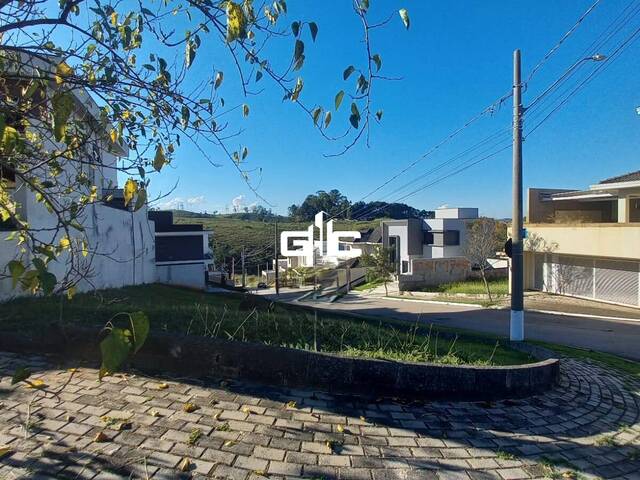 Venda em Condomínio Residencial Mantiqueira - São José dos Campos