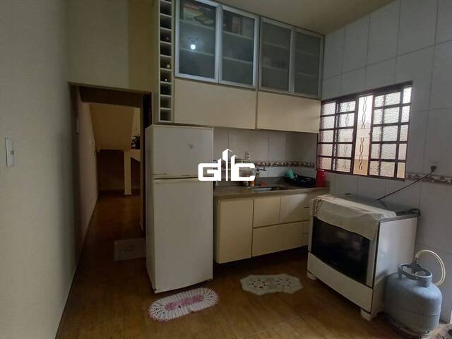 Casa para Venda em São José dos Campos - 4