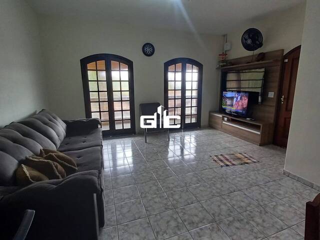 Casa para Venda em São José dos Campos - 4