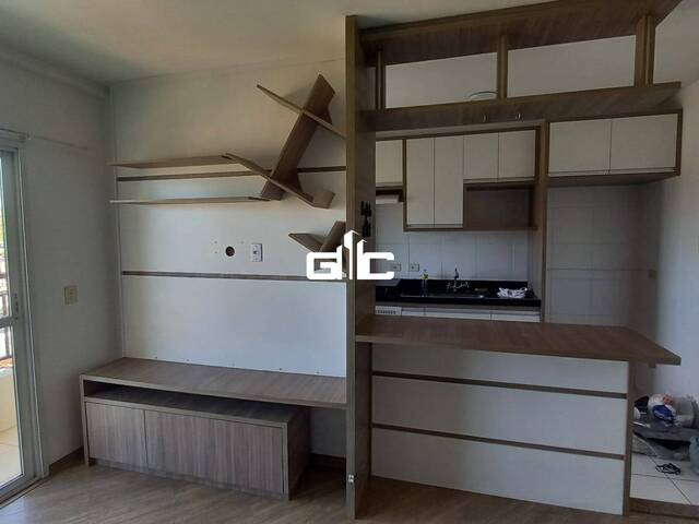 Apartamento para Venda em São José dos Campos - 2
