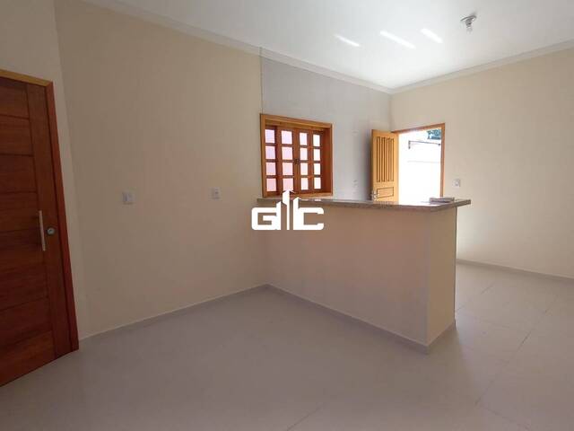 Casa para Venda em São José dos Campos - 4